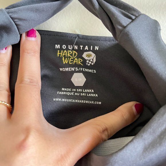 Mountain Hardware Tank Top Built in Bra Top Twist Back Detail Gray Womens Size S - Picture 2 of 3